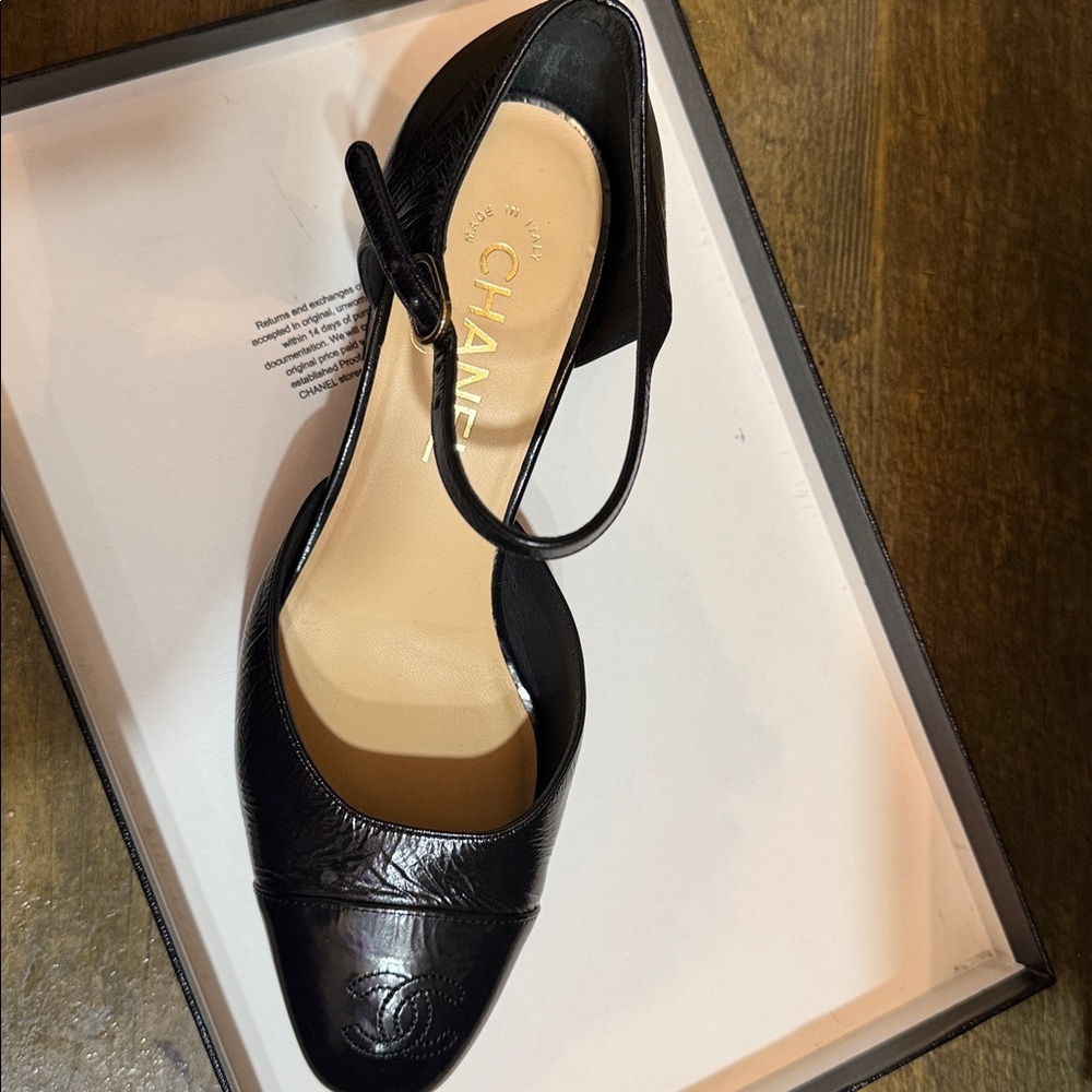 CHANEL Black Leather Mary Jane Low Block Heel Pumps - Picture 12 of 15